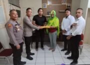 Polres Bitung Hadir Beri Penguatan Moril bagi Keluarga Aipda Angky Koagow