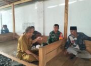 Babinsa Koramil 11, Kodim 0102/Pidie Laksanakan Komsos untuk Pererat Hubungan dengan Masyarakat Desa Blang Sukon