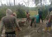 Babinsa Koramil 11/Bandar Baru Gotong Royong Bersama Warga, Perkuat Kebersamaan di Dayah Langgin