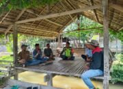 Babinsa Koramil 11/Bandar Baru Intensifkan Komsos, Perkuat Sinergi TNI dan Masyarakat di Pidie Jaya